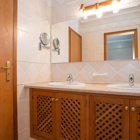 Amora Hill Villa Vilamoura