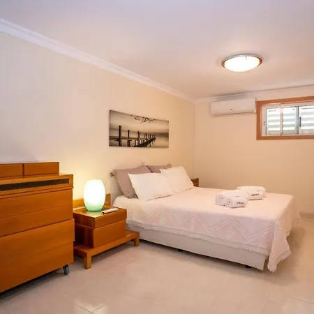 Amora Hill Villa *