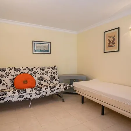 Villa Amora Hill